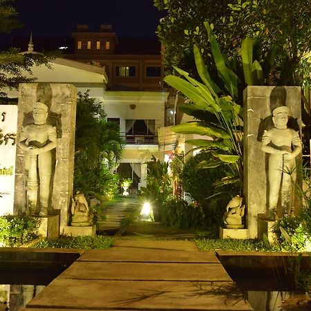 Ropanha Boutique Hotel Sihanoukville Exterior photo