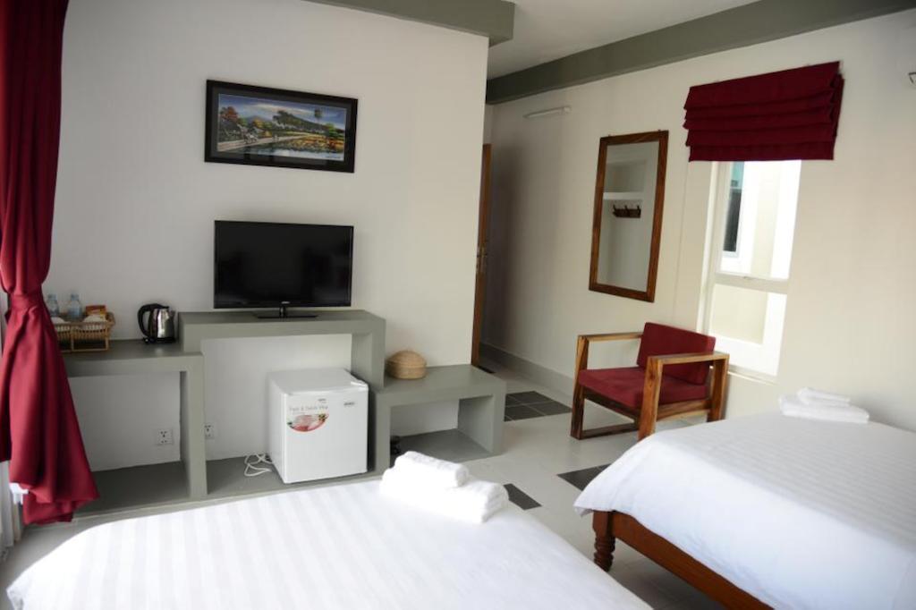 Ropanha Boutique Hotel Sihanoukville Exterior photo