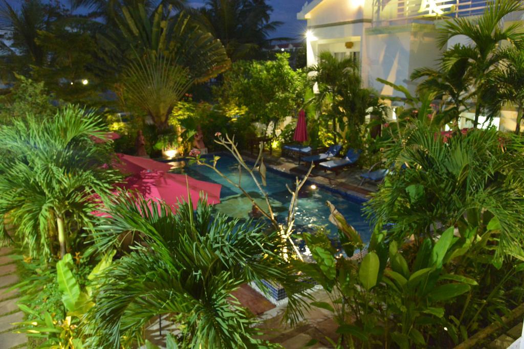 Ropanha Boutique Hotel Sihanoukville Exterior photo
